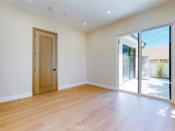 421 N Catalina Street, Burbank CA 91505