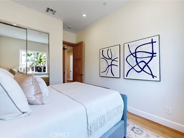 421 N Catalina Street, Burbank CA 91505