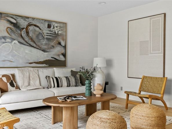 587 South St 18, Glendale CA 91202