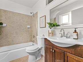 587 South St 18, Glendale CA 91202