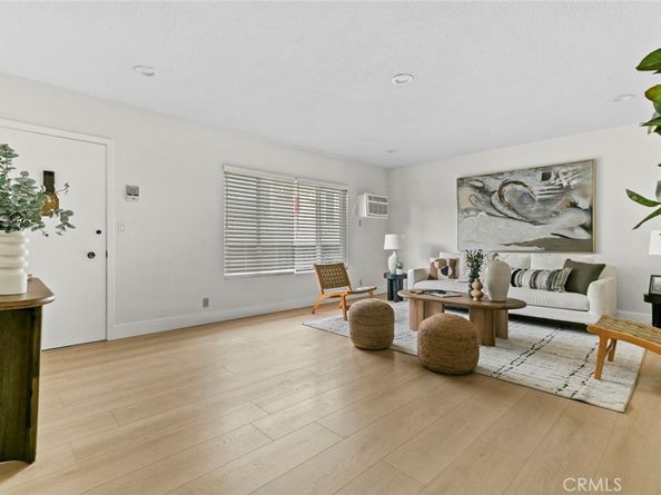 587 South St 18, Glendale CA 91202