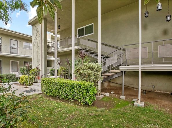 587 South St 18, Glendale CA 91202