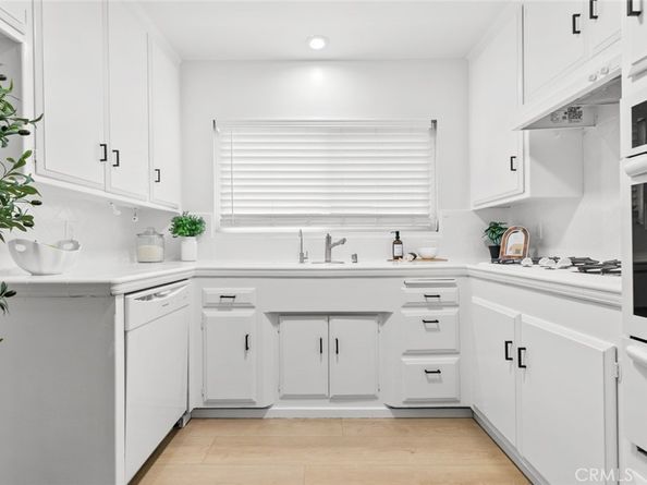 587 South St 18, Glendale CA 91202