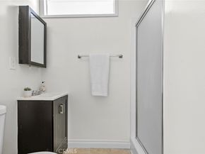 587 South St 18, Glendale CA 91202