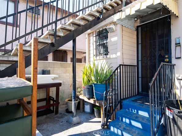 2006 W 12th Street, Los Angeles CA 90006