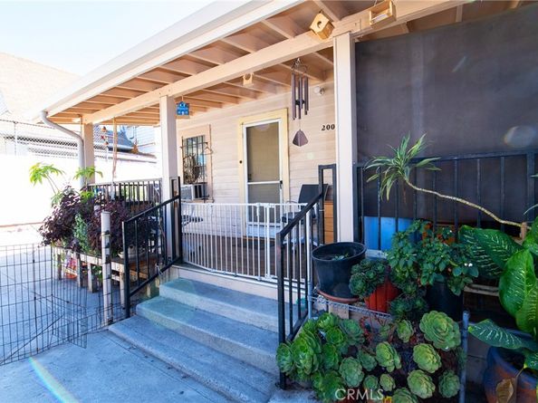 2006 W 12th Street, Los Angeles CA 90006