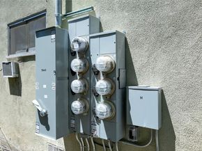 15445 Vanowen Street, Van Nuys CA 91406