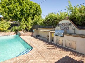 1640 Ard Eevin Avenue, Glendale CA 91202
