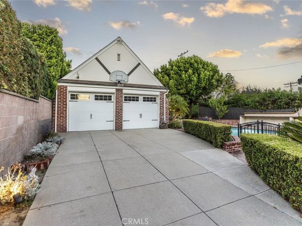 1640 Ard Eevin Avenue, Glendale CA 91202