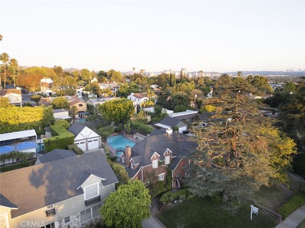 1640 Ard Eevin Avenue, Glendale CA 91202