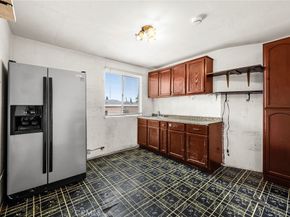 221 E 25th, Los Angeles CA 90011