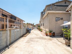 221 E 25th, Los Angeles CA 90011