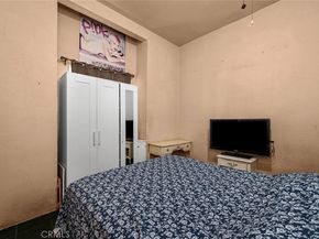 221 E 25th, Los Angeles CA 90011