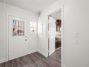 1438 E 20th Street, Los Angeles CA 90011