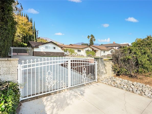 451 W Foothill, Arcadia CA 91006