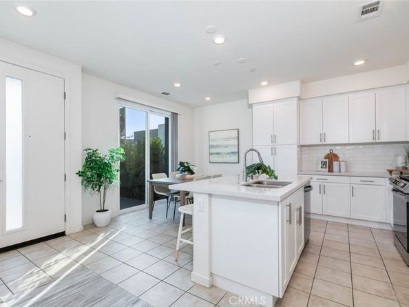 3641 S Allston Paseo 11, Ontario CA 91761