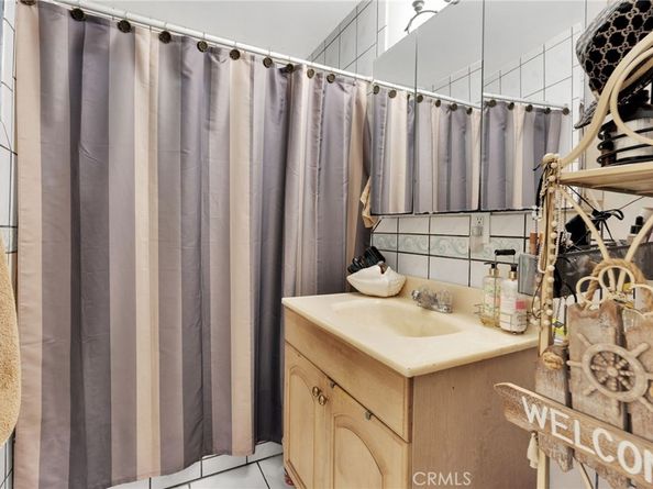 401 Dixford, La Puente CA 91744