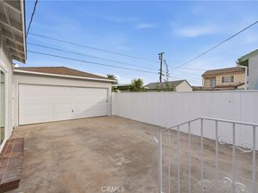 2917 Del Amo Boulevard, Lakewood CA 90712