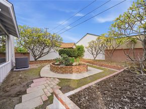 2917 Del Amo Boulevard, Lakewood CA 90712