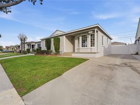 2917 Del Amo Boulevard, Lakewood CA 90712