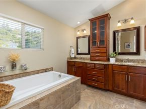 745 Red Alder Pl, Escondido CA 92027