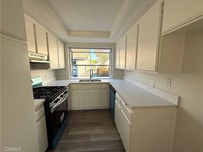 2421 Hawthorn, Escondido CA 92027