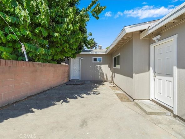 456 E 61st Street, Long Beach CA 90805