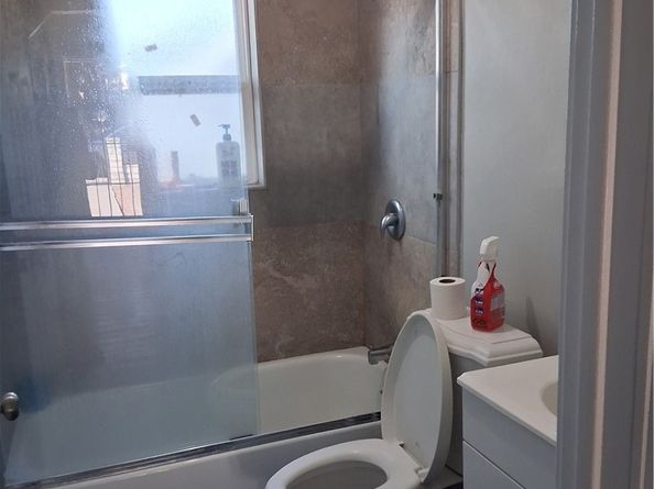 270 E Heath Lane, Long Beach CA 90805