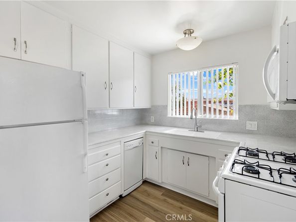 418 E Harvard Road D, Burbank CA 91501