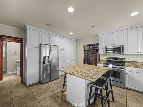 122 E Rosewood Court, Ontario CA 91764