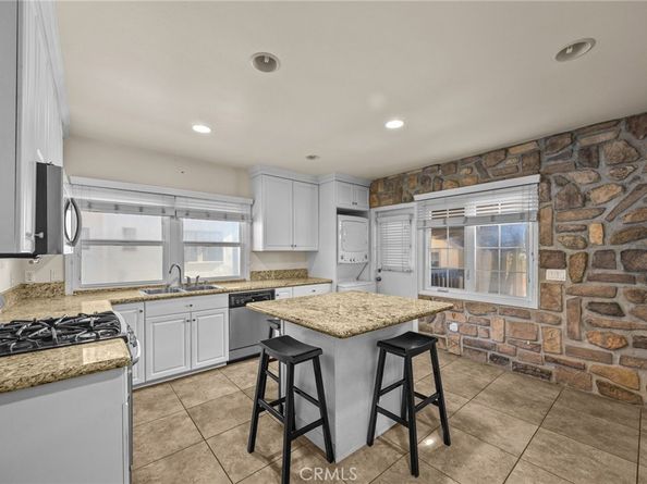 122 E Rosewood Court, Ontario CA 91764