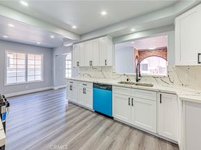 5334 Victoria Ave, Los Angeles CA 90043