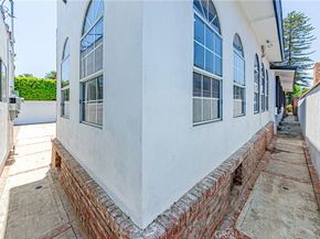 5334 Victoria Ave, Los Angeles CA 90043