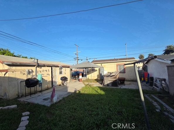 11867 S Broadway, Los Angeles CA 90061