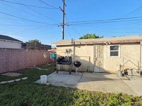 11867 S Broadway, Los Angeles CA 90061