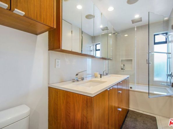 7528 Flight Avenue, Los Angeles CA 90045