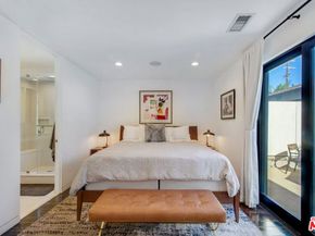 7528 Flight Avenue, Los Angeles CA 90045