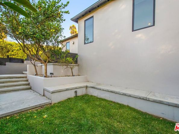 7528 Flight Avenue, Los Angeles CA 90045