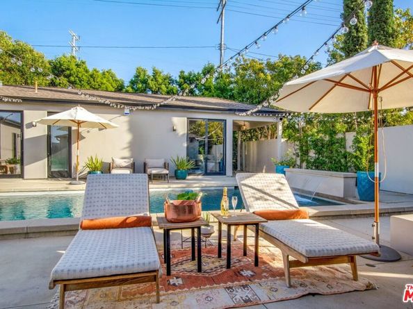 7528 Flight Avenue, Los Angeles CA 90045