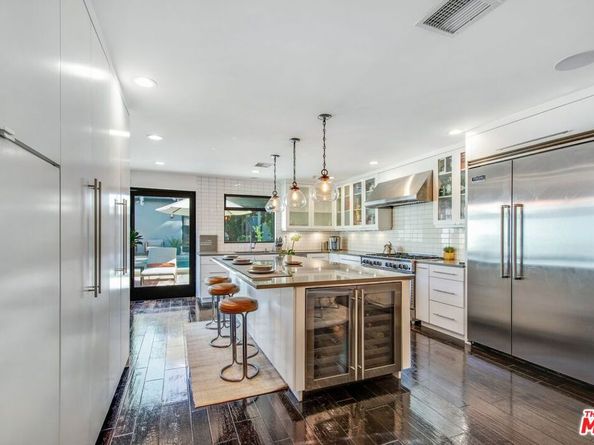 7528 Flight Avenue, Los Angeles CA 90045