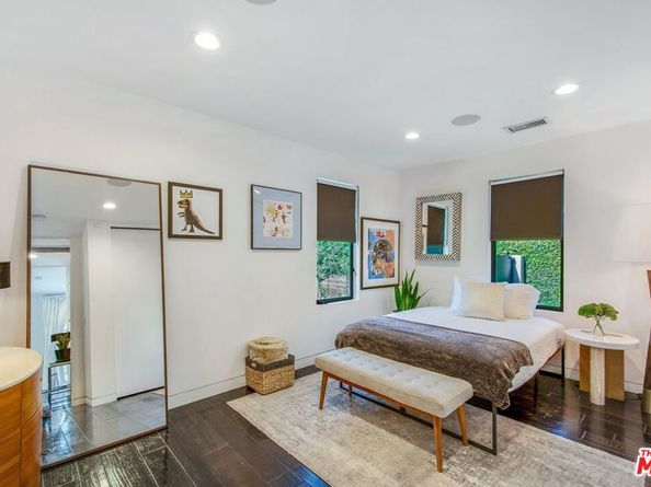 7528 Flight Avenue, Los Angeles CA 90045