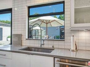 7528 Flight Avenue, Los Angeles CA 90045