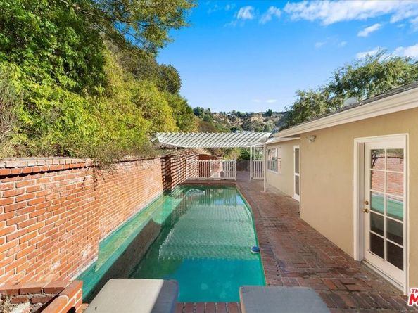 9581 Stuart Lane, Beverly Hills CA 90210
