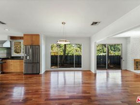 9581 Stuart Lane, Beverly Hills CA 90210