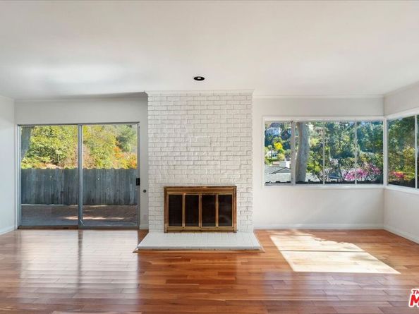9581 Stuart Lane, Beverly Hills CA 90210