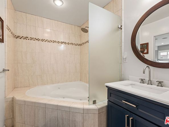 7135 Earldom Avenue, Playa Del Rey CA 90293