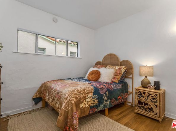 11208 Kling Street, North Hollywood CA 91602