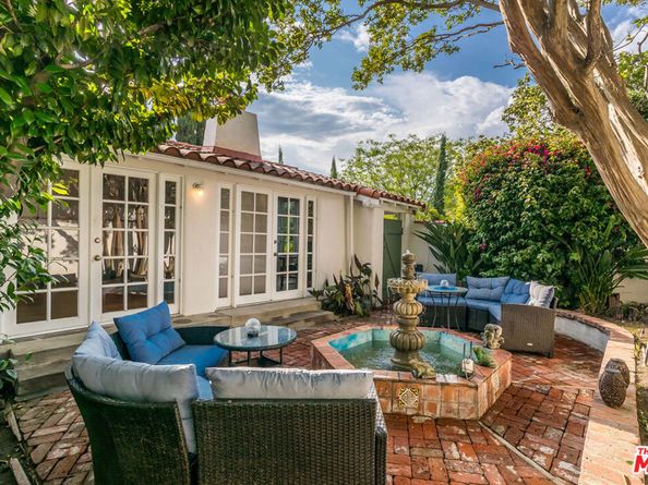 11208 Kling Street, North Hollywood CA 91602