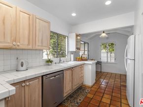 11208 Kling Street, North Hollywood CA 91602