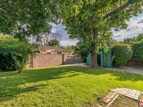 11208 Kling Street, North Hollywood CA 91602
